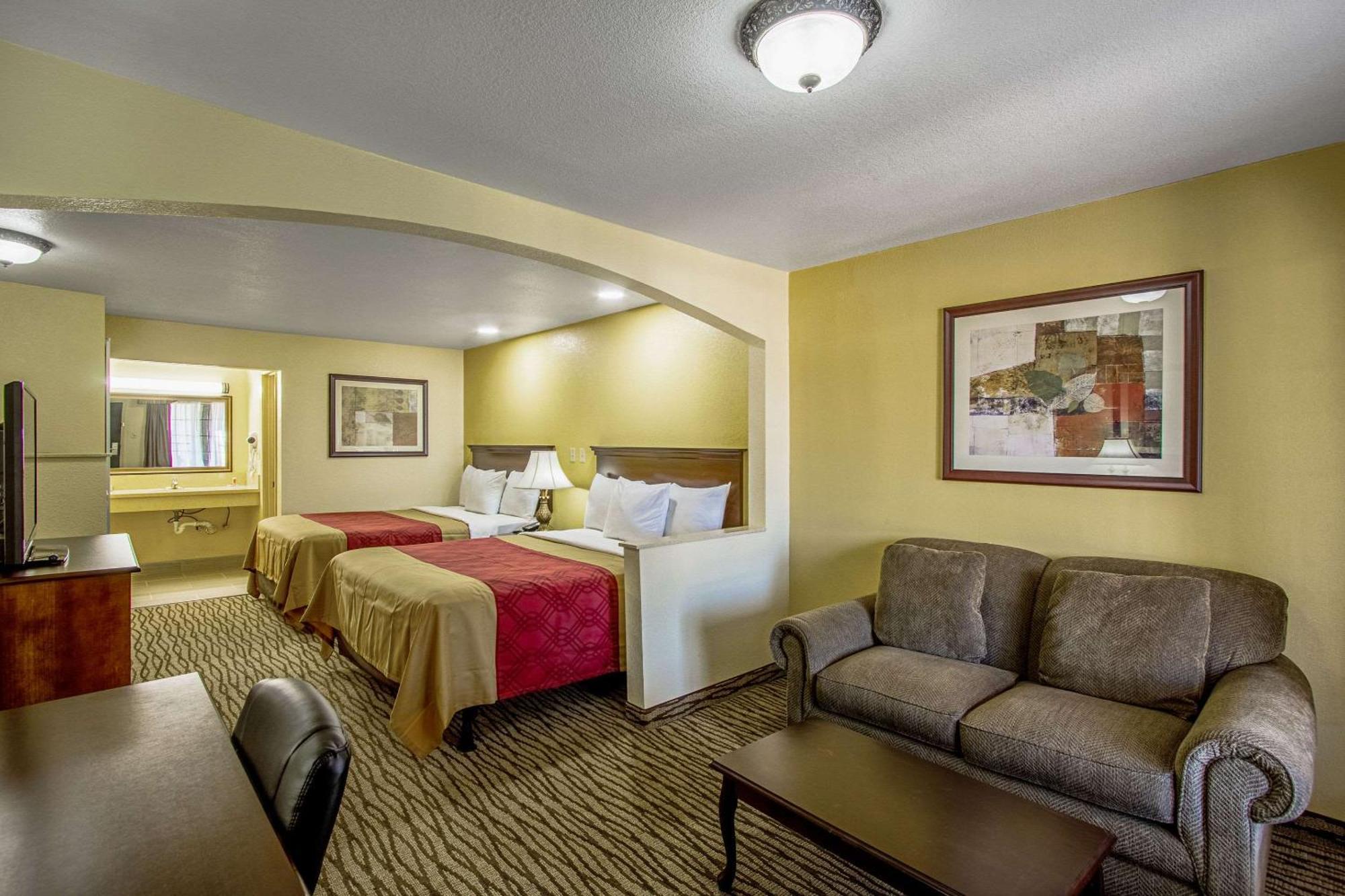 Super 8 By Wyndham Jackson Ms Hotel Exterior photo