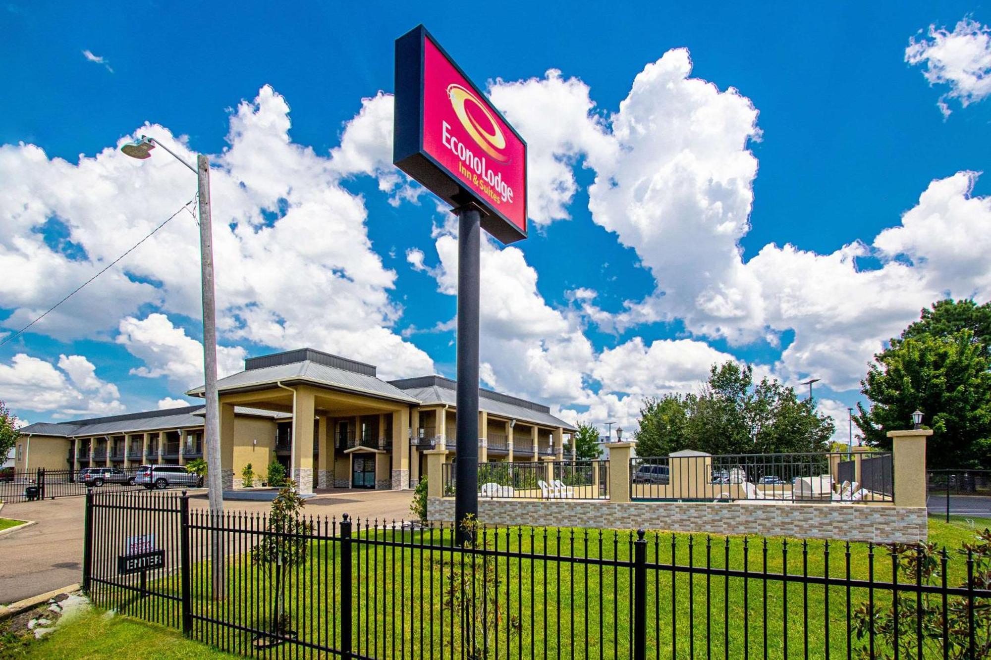 Econo Lodge Inn & Suites Jackson Exterior photo