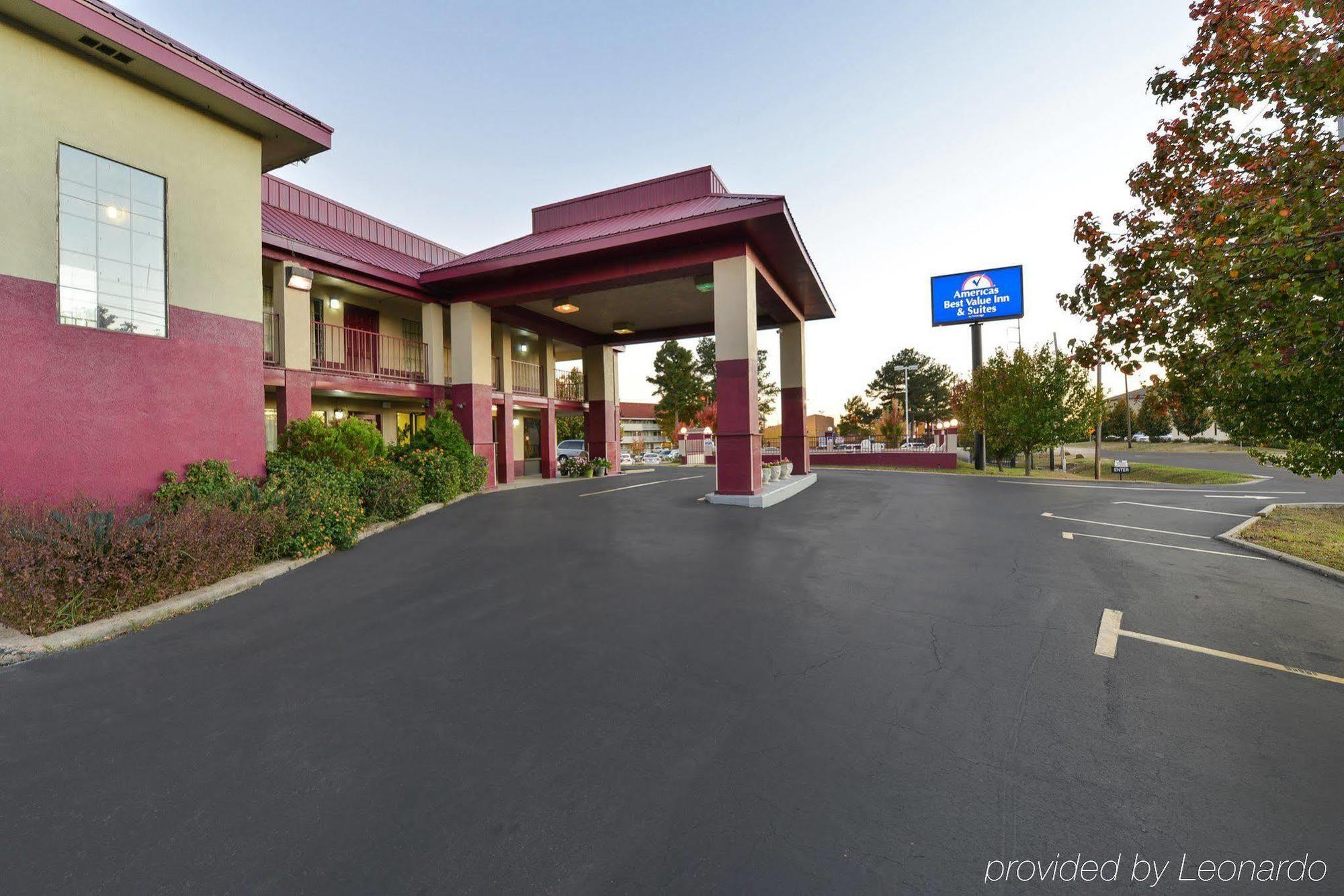 Econo Lodge Inn & Suites Jackson Exterior photo