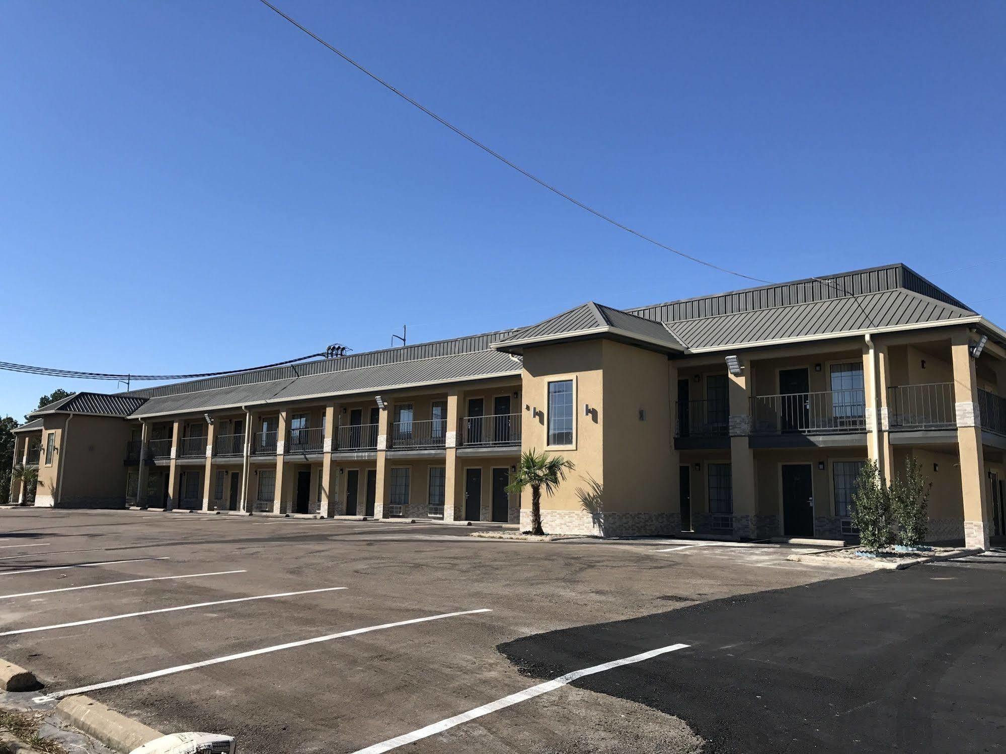 Econo Lodge Inn & Suites Jackson Exterior photo