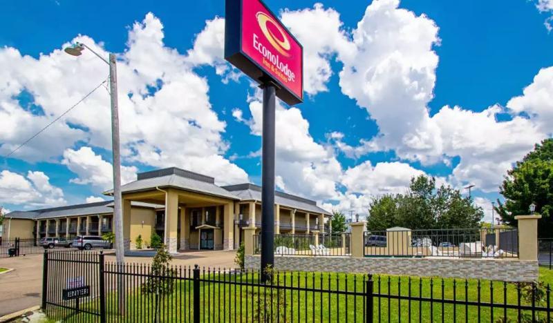 Econo Lodge Inn & Suites Jackson Exterior photo